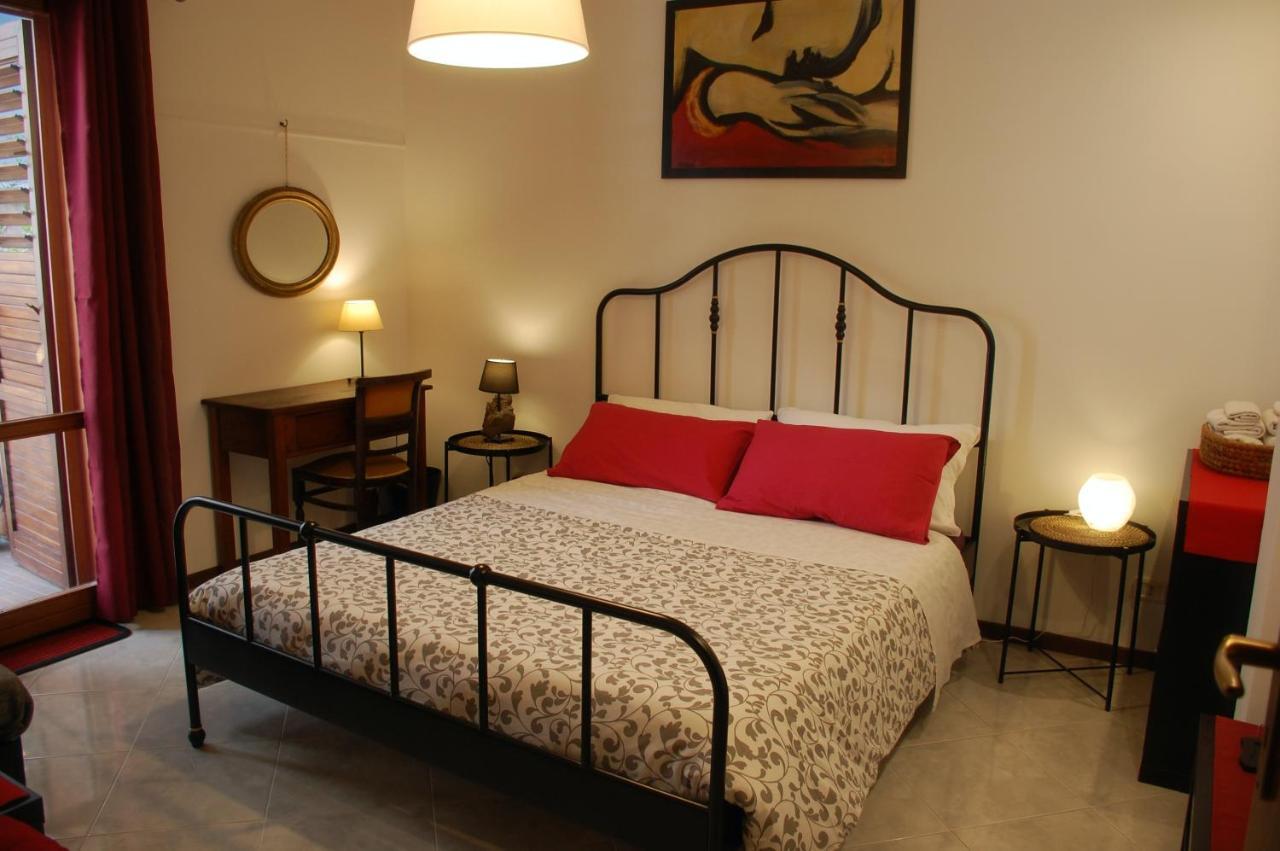 B&B Il Rosso E Il Nero Zafferana Etnea Extérieur photo