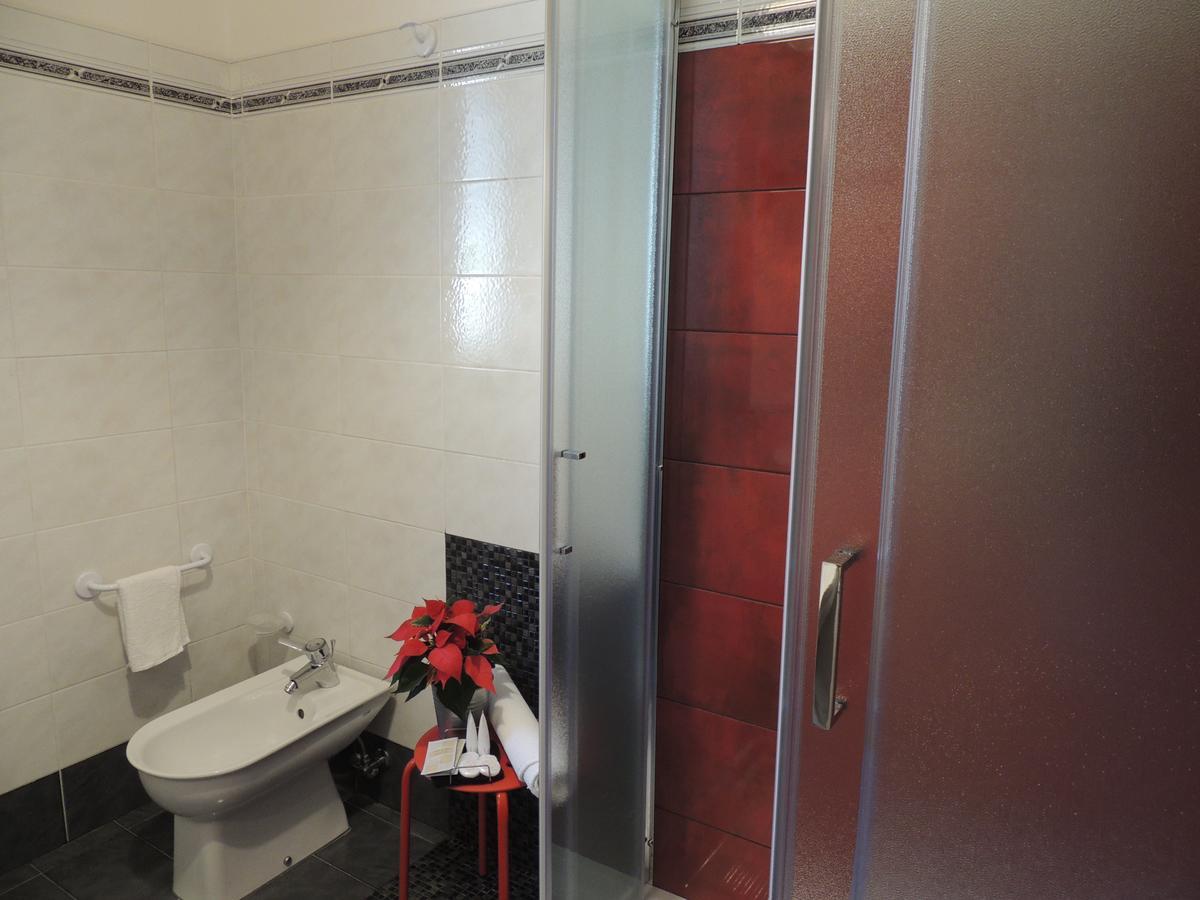 B&B Il Rosso E Il Nero Zafferana Etnea Extérieur photo